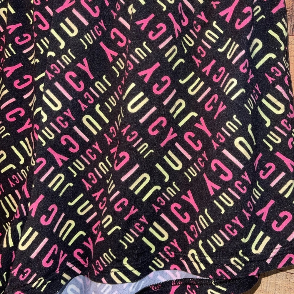Juicy Couture monogram shorts - Picture 2 of 4